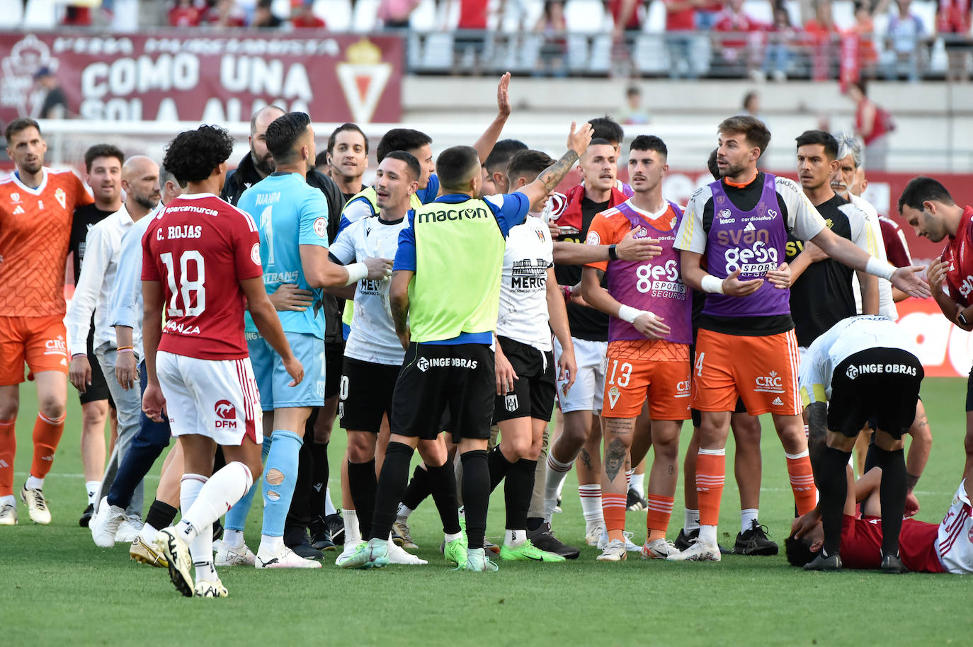 El empate del Real Murcia frente al Mérida, en imágenes