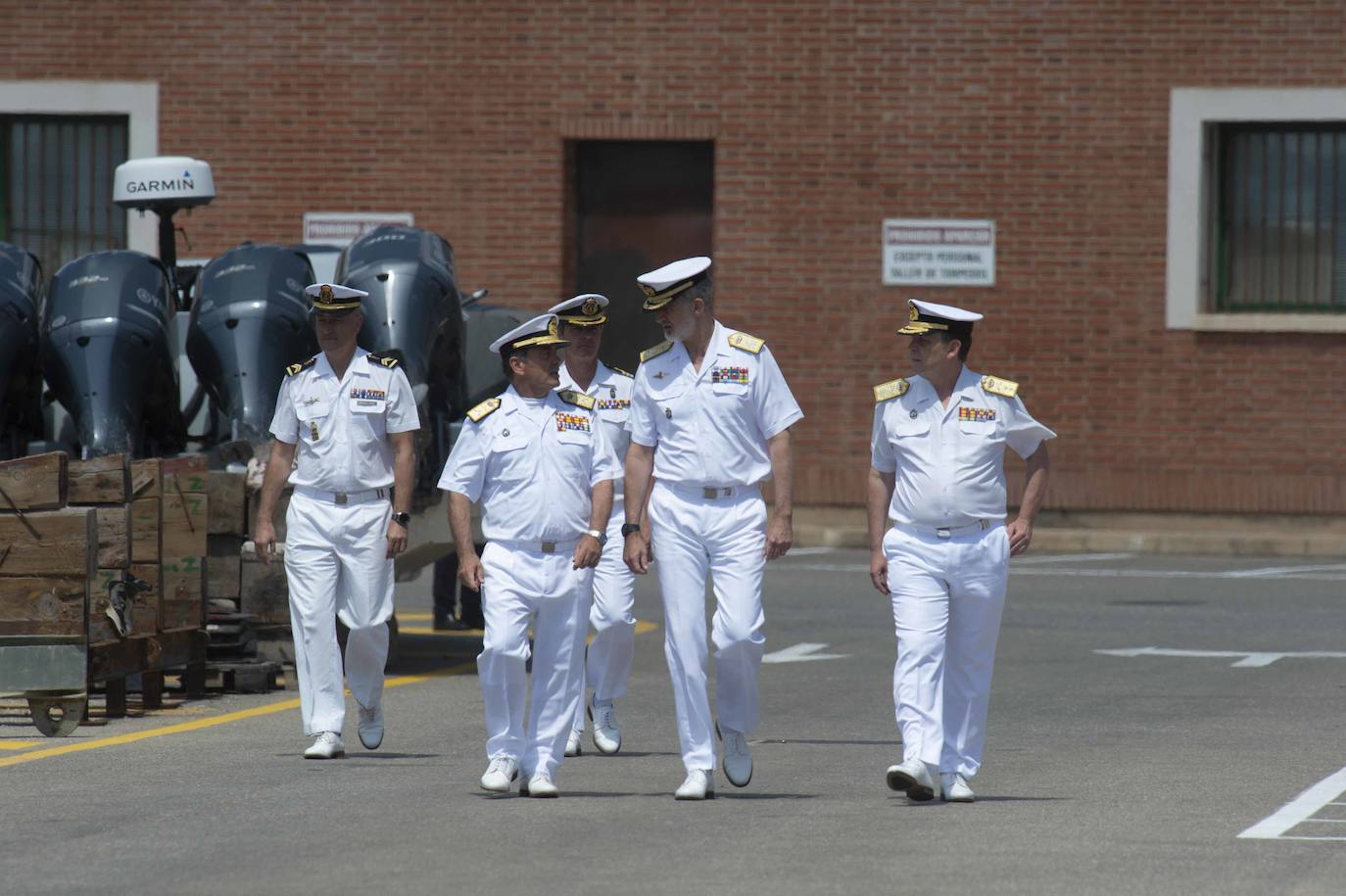 La visita del Rey Felipe VI a la Fuerza de Acción Marítima en Cartagena, en imágenes