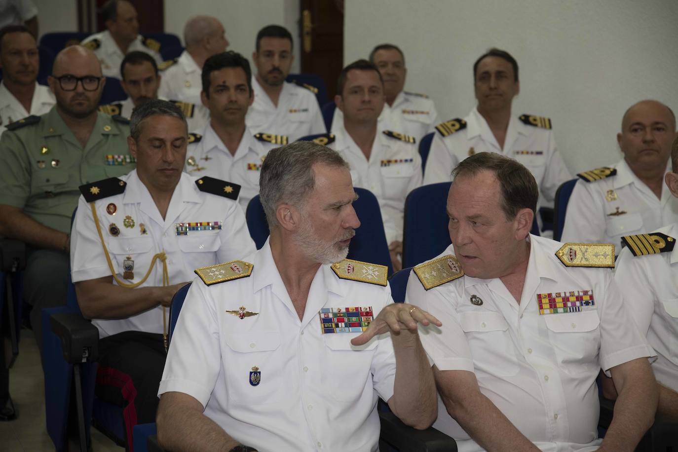 La visita del Rey Felipe VI a la Fuerza de Acción Marítima en Cartagena, en imágenes