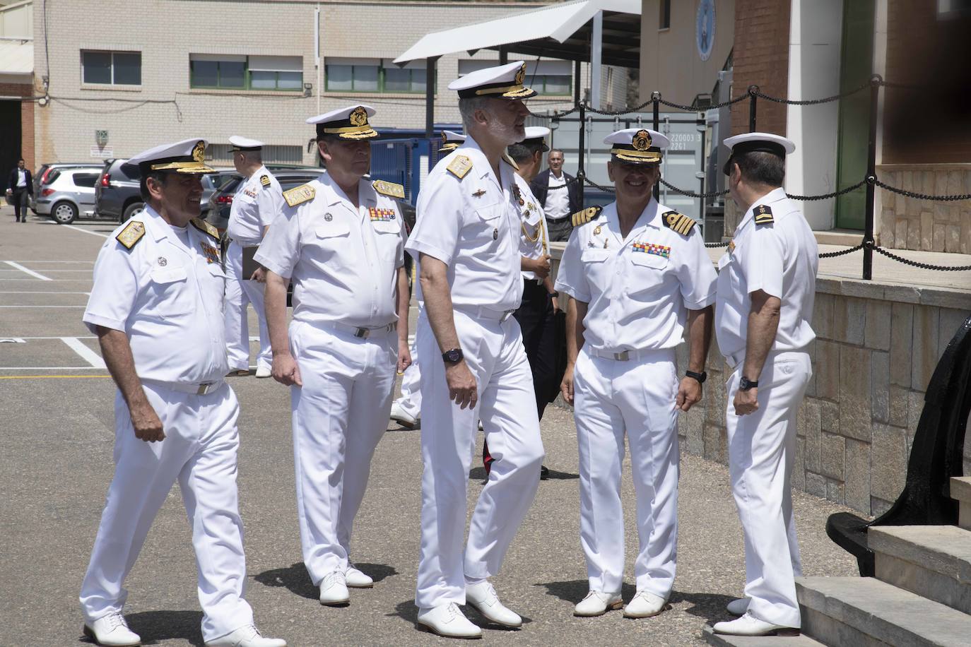 La visita del Rey Felipe VI a la Fuerza de Acción Marítima en Cartagena, en imágenes