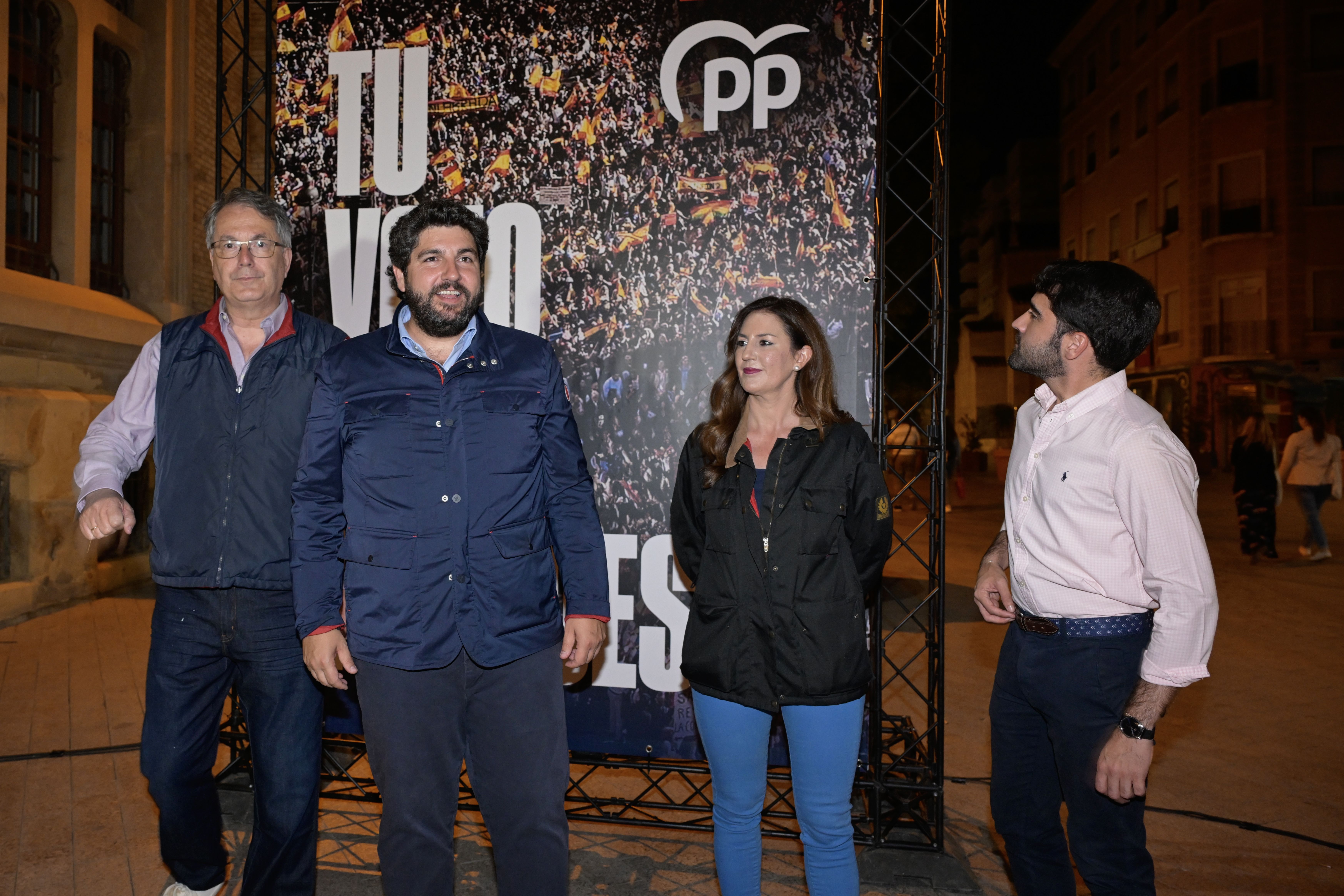 Nicolás Pascual de la Parte, López Miras, Maravillas Abadía y Diego Avilés, del PP, anoche en Santo Domingo.