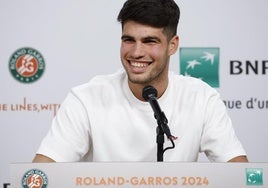 Carlos Alcaraz, durante la rueda de prensa que ofreció este viernes en París.