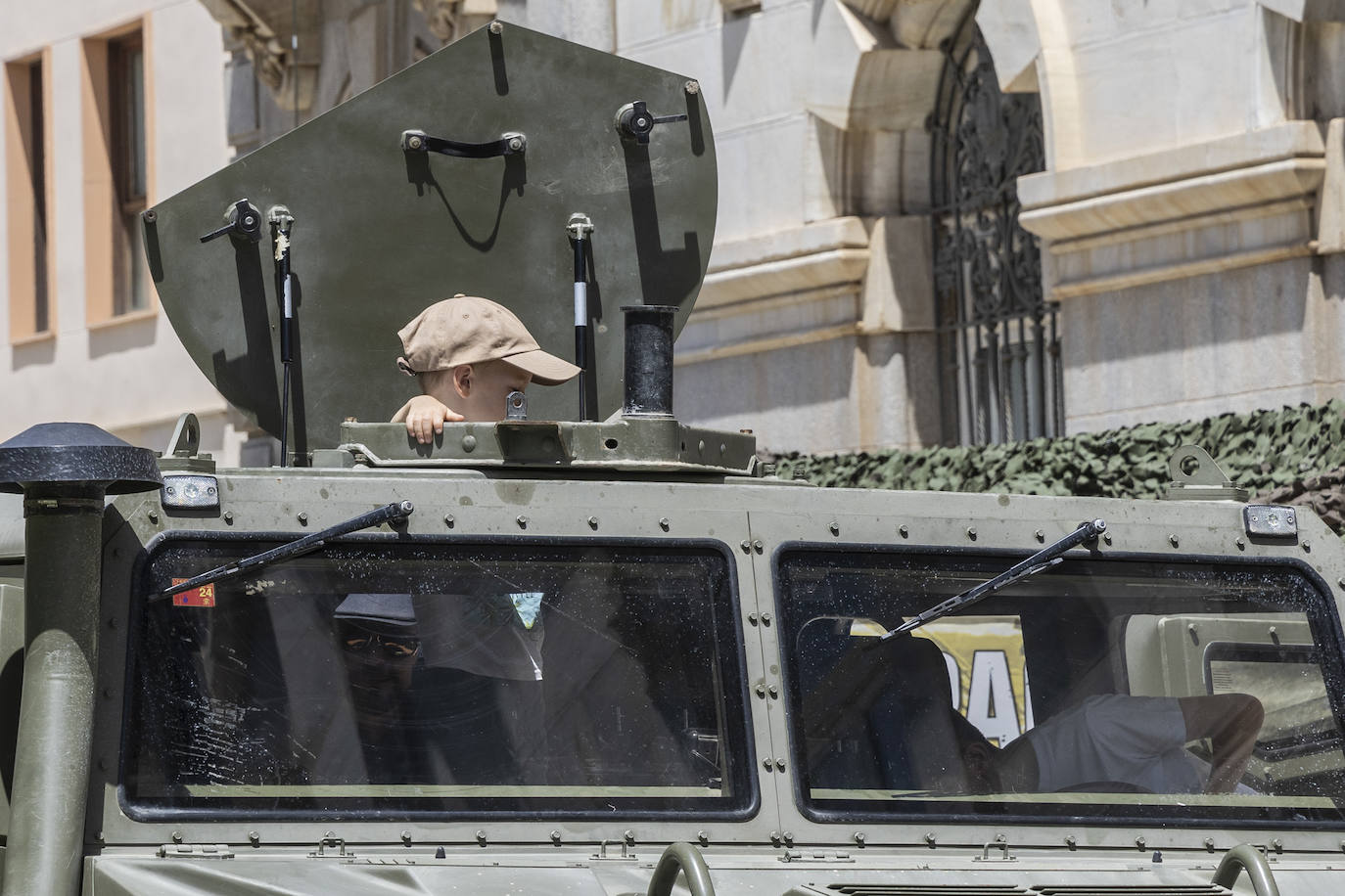 El Día de las Fuerzas Armadas este sábado en Cartagena, en imágenes