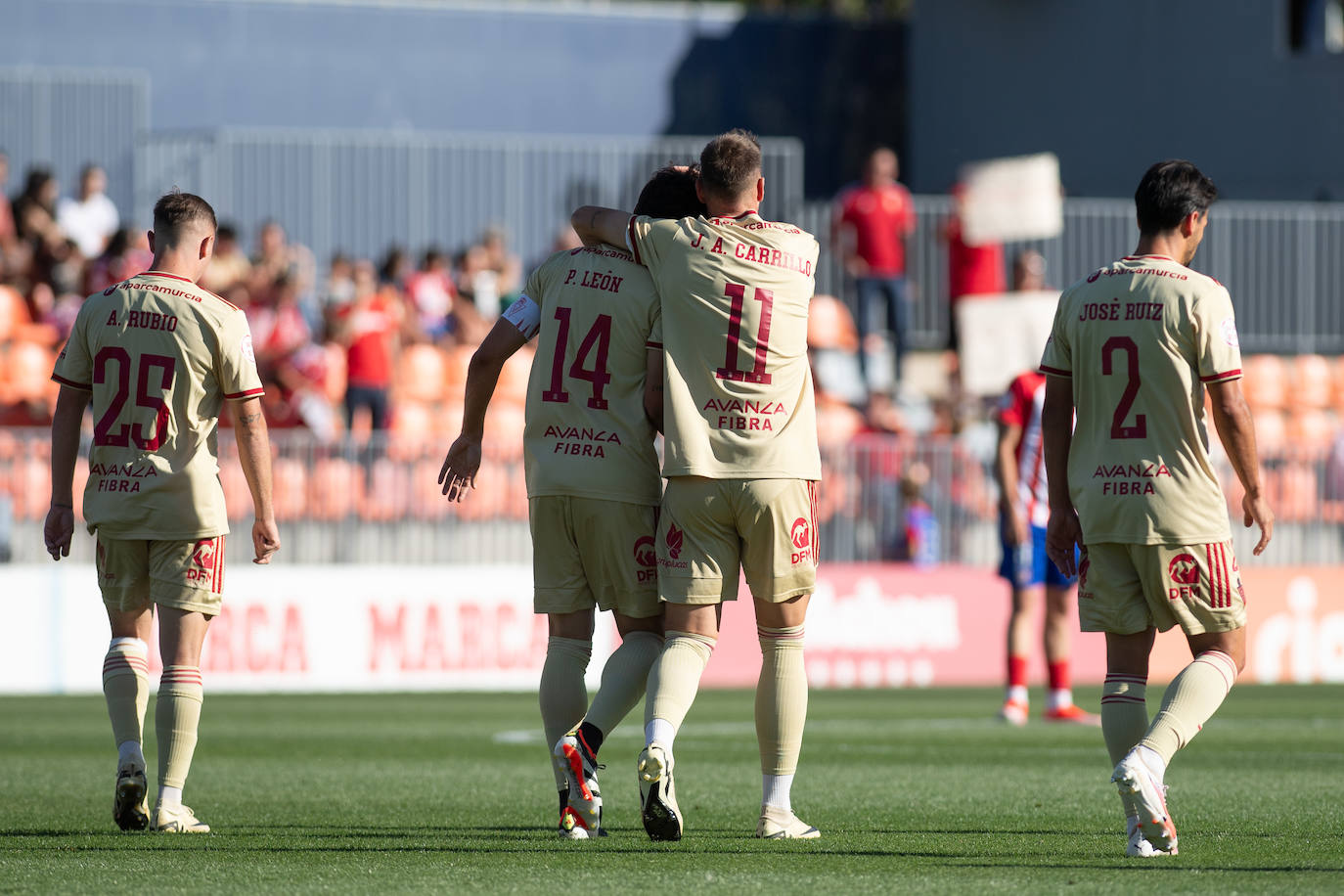 La derrota del Real Murcia frente al Atleti B, en imágenes