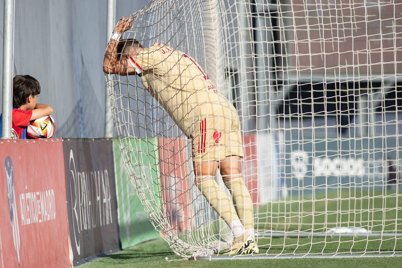 La derrota del Real Murcia frente al Atleti B, en imágenes