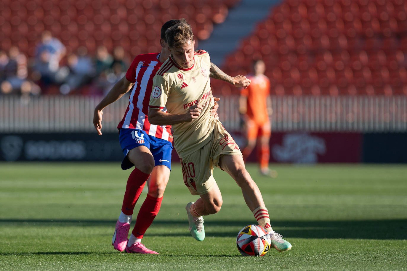 La derrota del Real Murcia frente al Atleti B, en imágenes