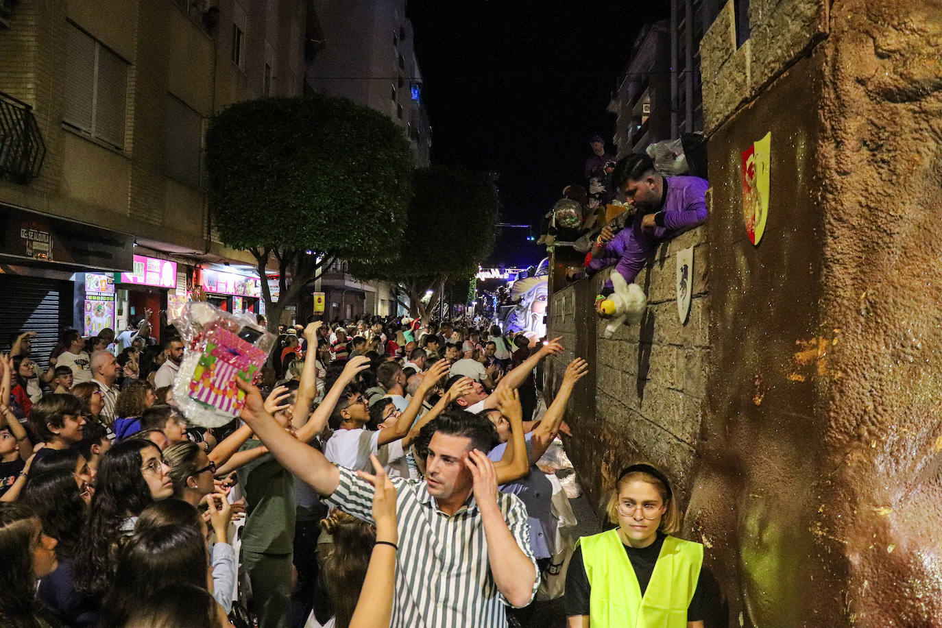 Juguetes en Alcantarilla y Quema de la Bruja