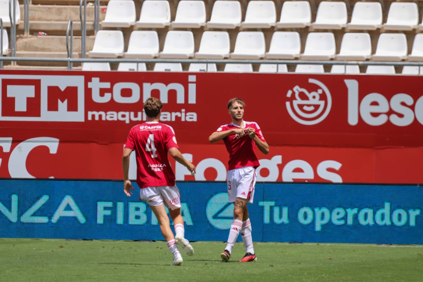 La victoria del Real Murcia Imperial frente al Lorca Deportiva, en imágenes