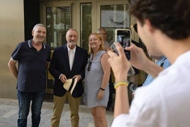 En imágenes, Pérez-Reverte participa en el encuentro 'Literatura y aventura'