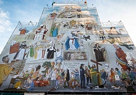 Lona que cubre los andamios de la fachada de la Catedral de Murcia, en obras desde el pasado mes de octubre.