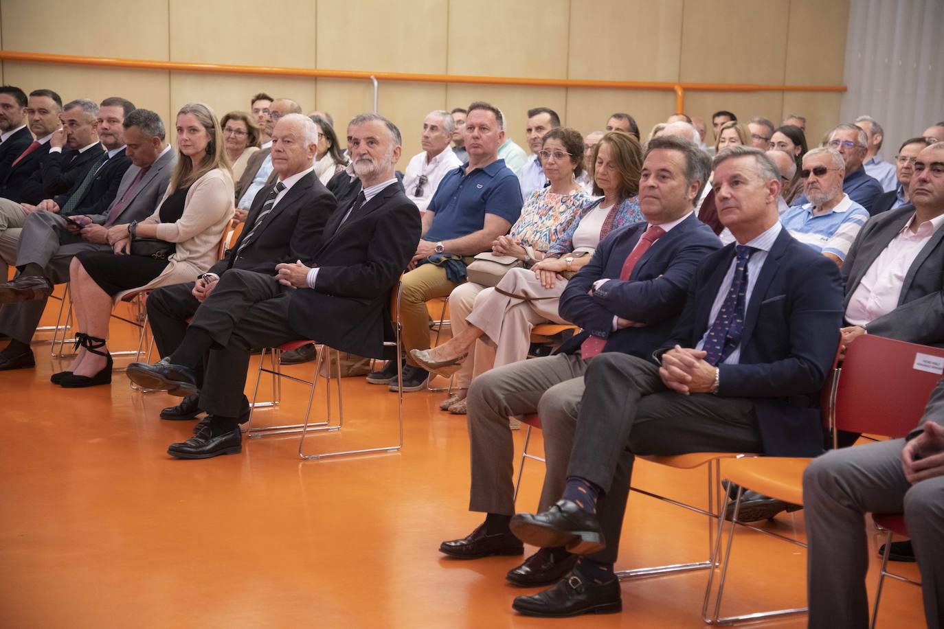 En imágenes, el II Aula de Seguridad y Fuerzas Armadas de LA VERDAD