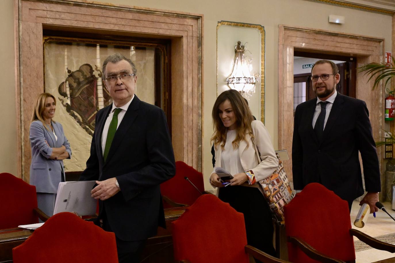 El Pleno del Ayuntamiento de Murcia, en imágenes