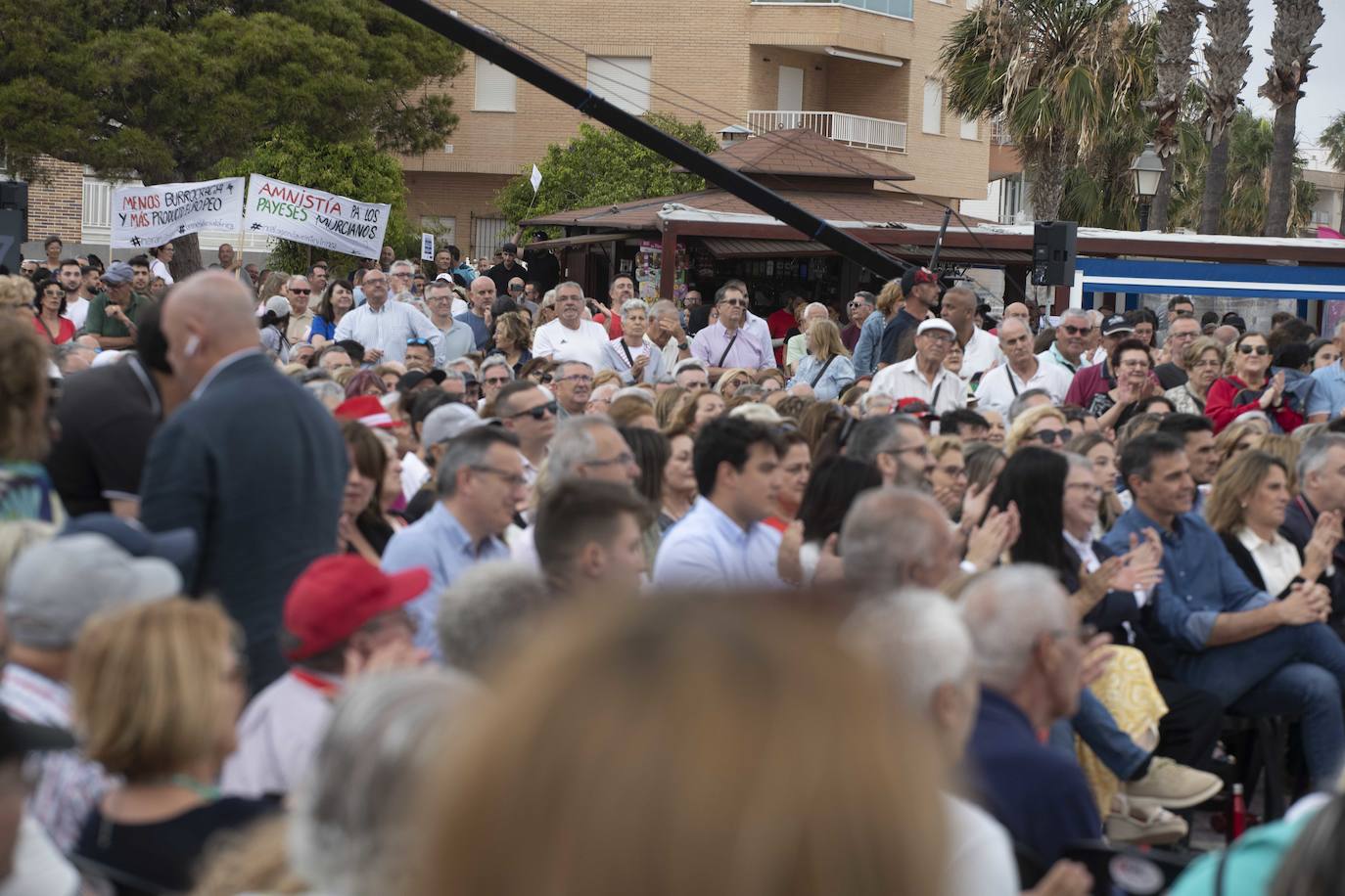 La visita de Pedro Sánchez a Los Alcázares, en imágenes