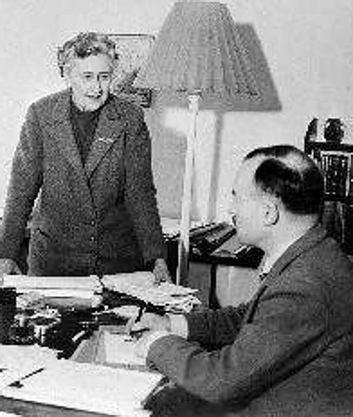 Imagen secundaria 2 - 1. Tristán e Isolda. Una poción les producirá la muerte. 2. Agatha Christie y Max Mallowan. La escritora («la maestra del misterio) y enfermera y el arqueólogo viajaron por Oriente y estaban al tanto de las formas más inverosímiles de morir.