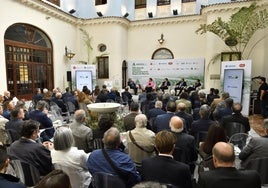 El Casino de Murcia acogió la jornada sobre economía, empleo e innovación en la industria alimentaria.