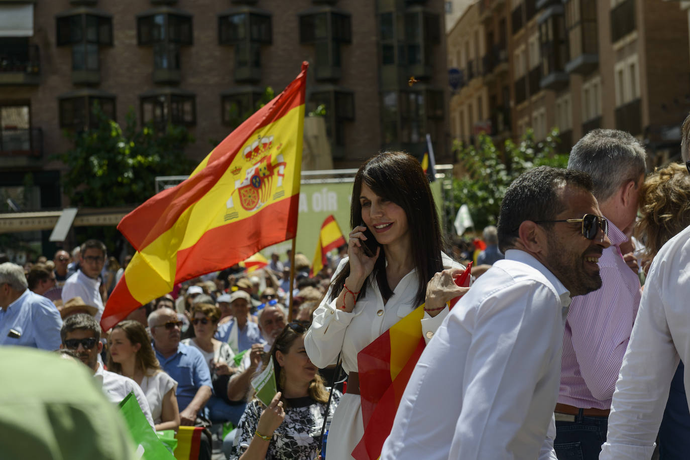 El acto electoral de Vox con Abascal y Buxadé en Murcia, en imágenes