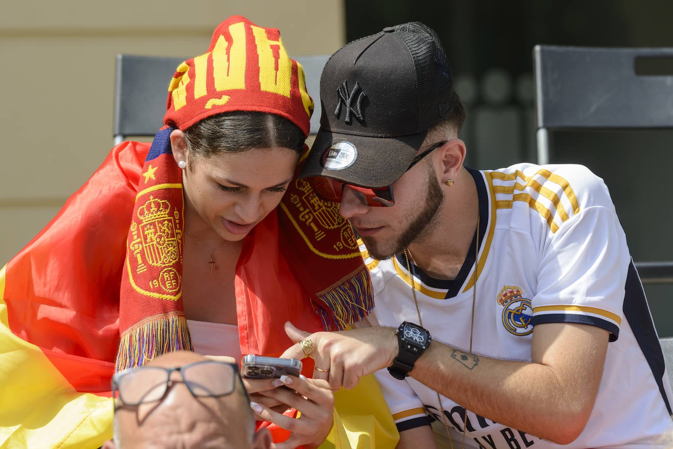 El acto electoral de Vox con Abascal y Buxadé en Murcia, en imágenes