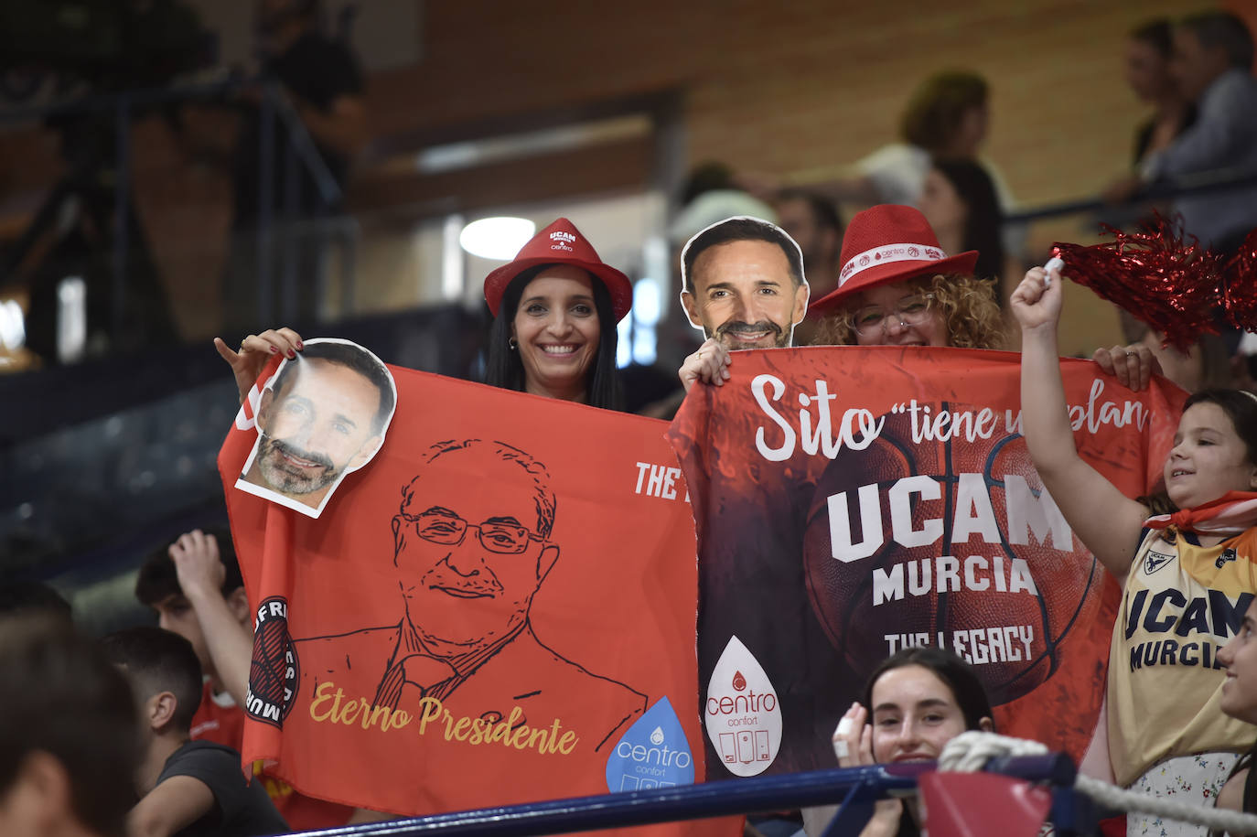 Las imágenes de la afición en el partido UCAM Murcia-Unicaja