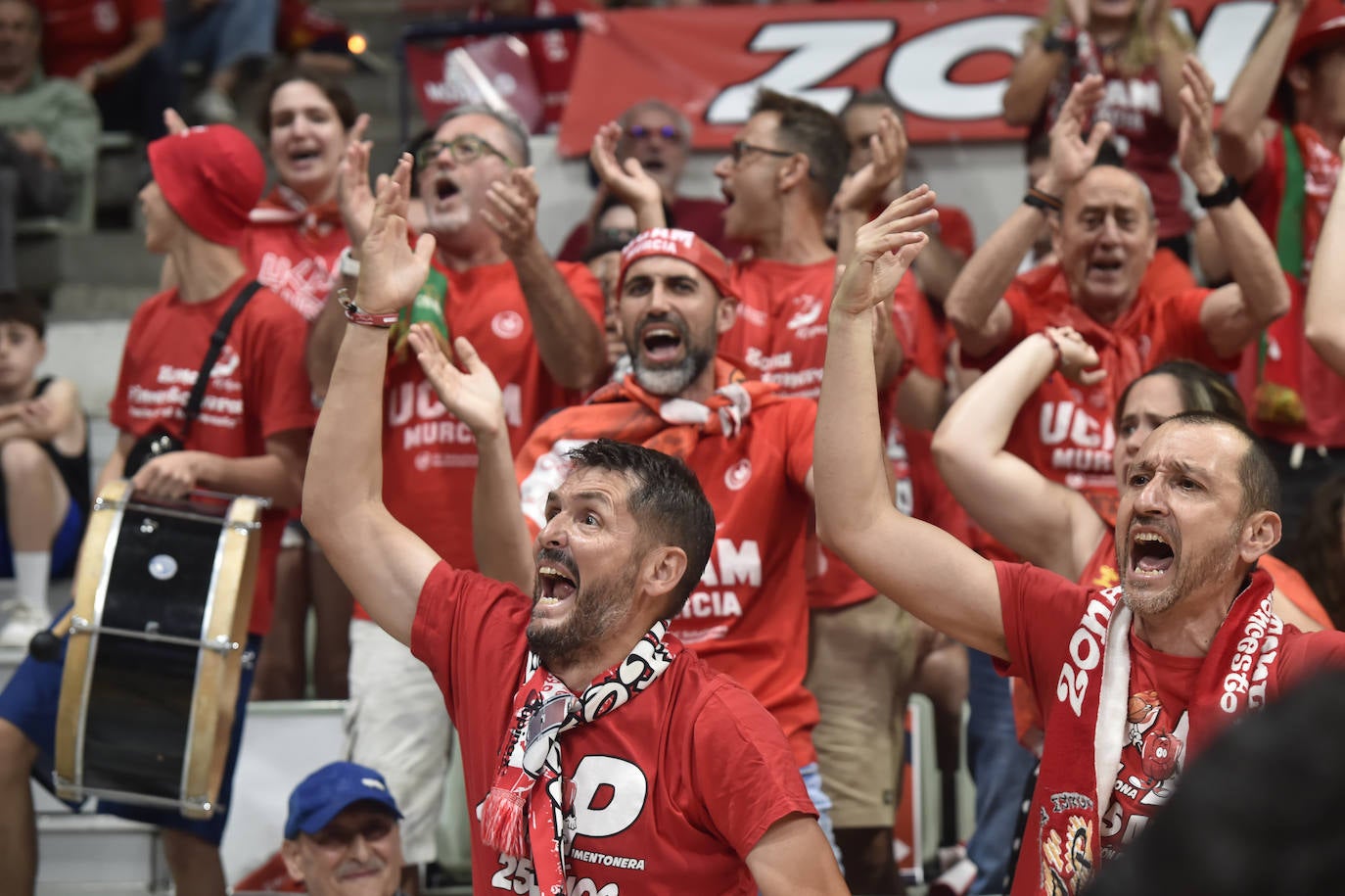 Las imágenes de la afición en el partido UCAM Murcia-Unicaja