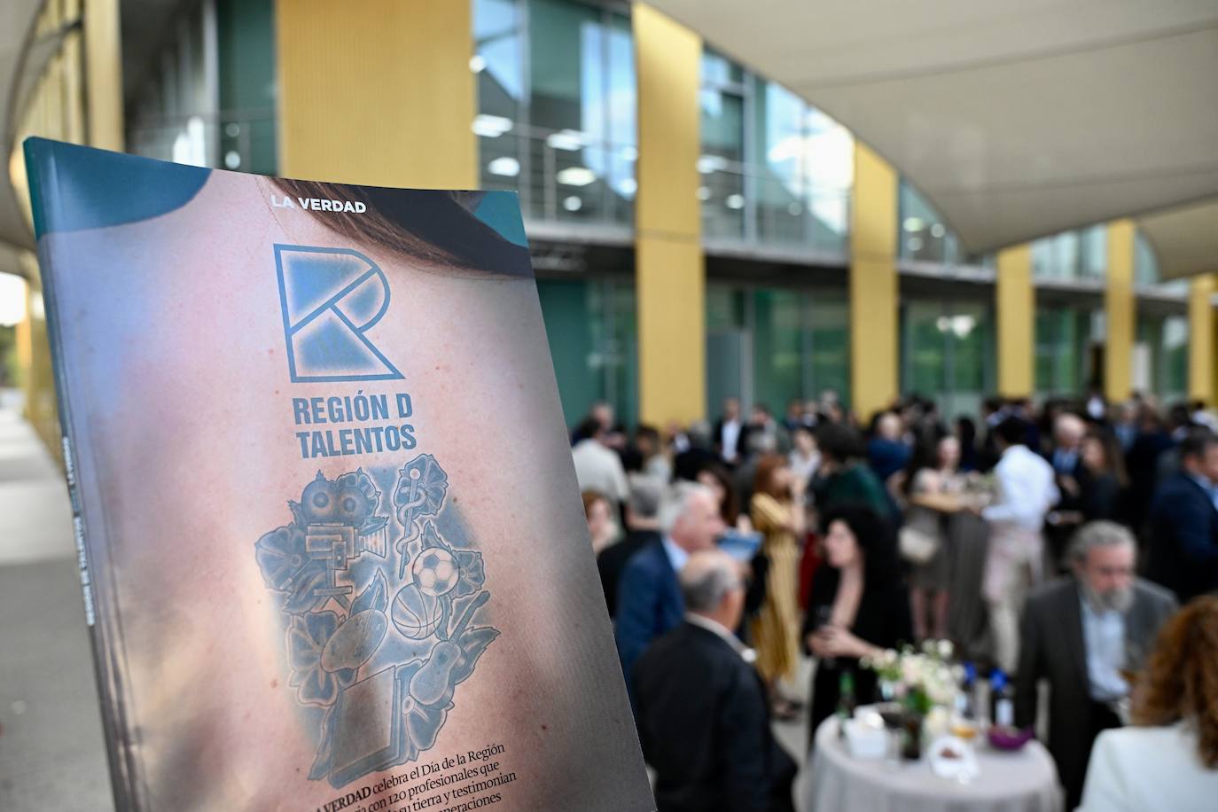 Las imágenes del cóctel de la presentación de la revista &#039;Región de Talentos&#039;