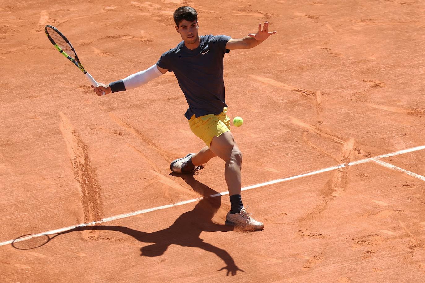 La victoria de Carlos Alcaraz ante Sinner en Roland Garros, en imágenes