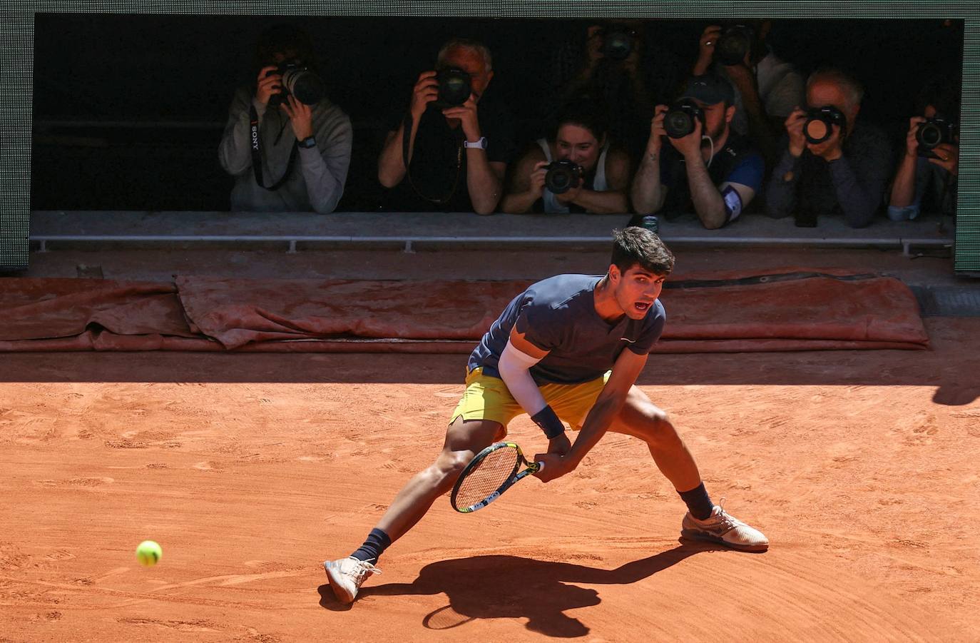 La victoria de Carlos Alcaraz ante Sinner en Roland Garros, en imágenes