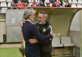 Pablo Alfaro con Abel Gómez, técnico del Recreativo.