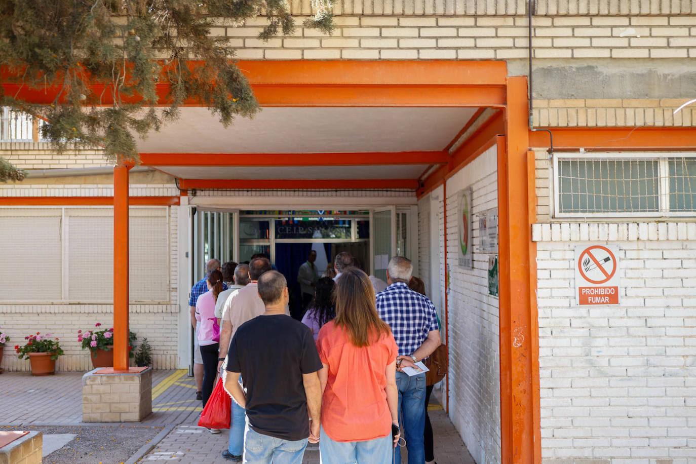 Las elecciones europeas en la Región de Murcia, en imágenes