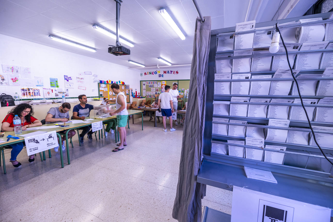 Las elecciones europeas en la Región de Murcia, en imágenes