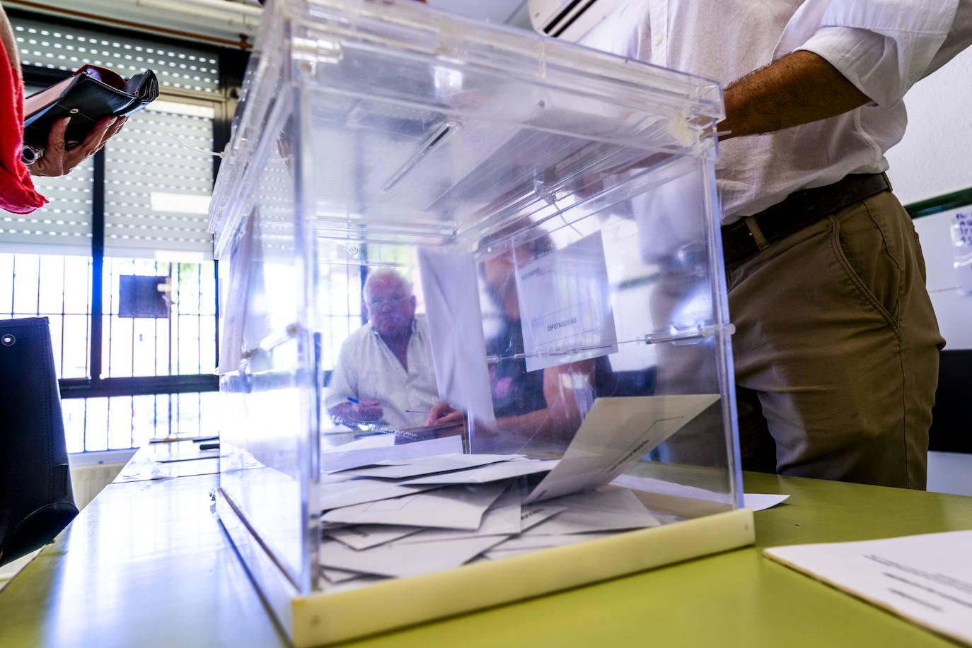 Las elecciones europeas en la Región de Murcia, en imágenes