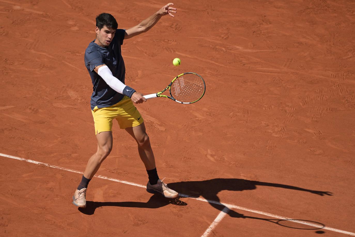 La final de Roland Garros entre Carlos Alcaraz y Alexander Zverev, en imágenes