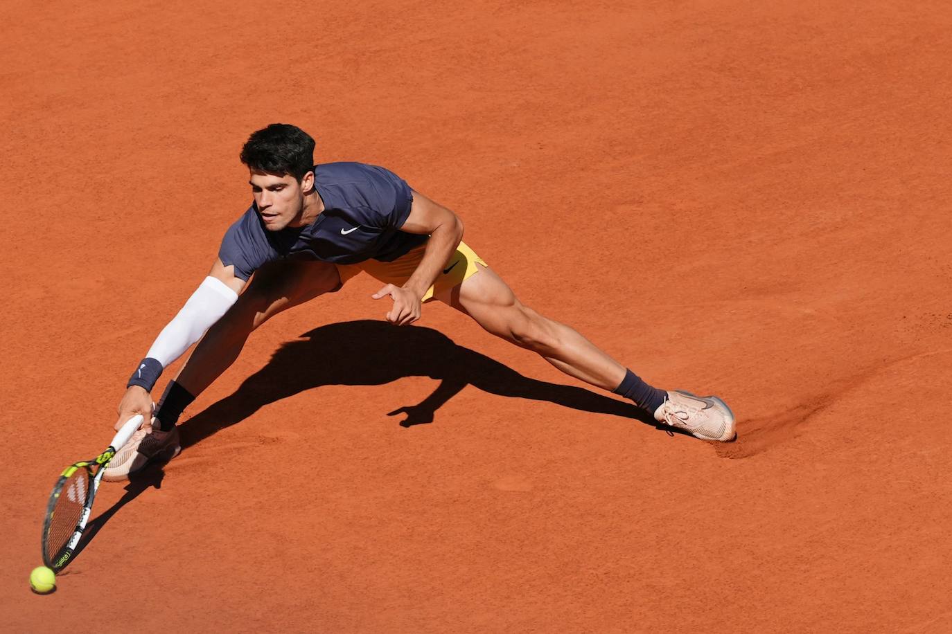 La final de Roland Garros entre Carlos Alcaraz y Alexander Zverev, en imágenes