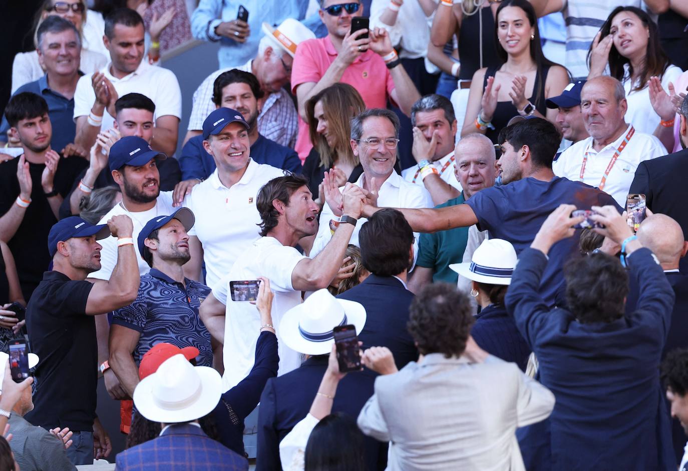 La final de Roland Garros entre Carlos Alcaraz y Alexander Zverev, en imágenes