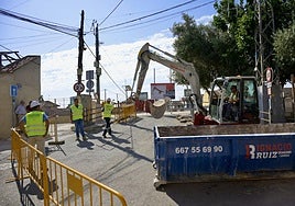 El comienzo de las obras del puente de El Raal, este lunes.
