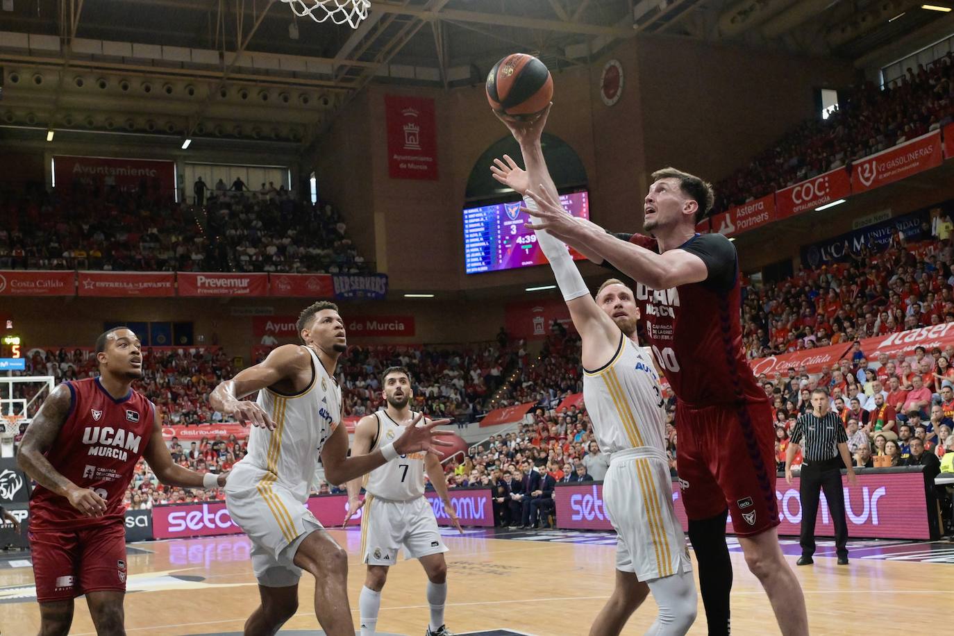 Las imágenes del UCAM-Real Madrid (73-84)