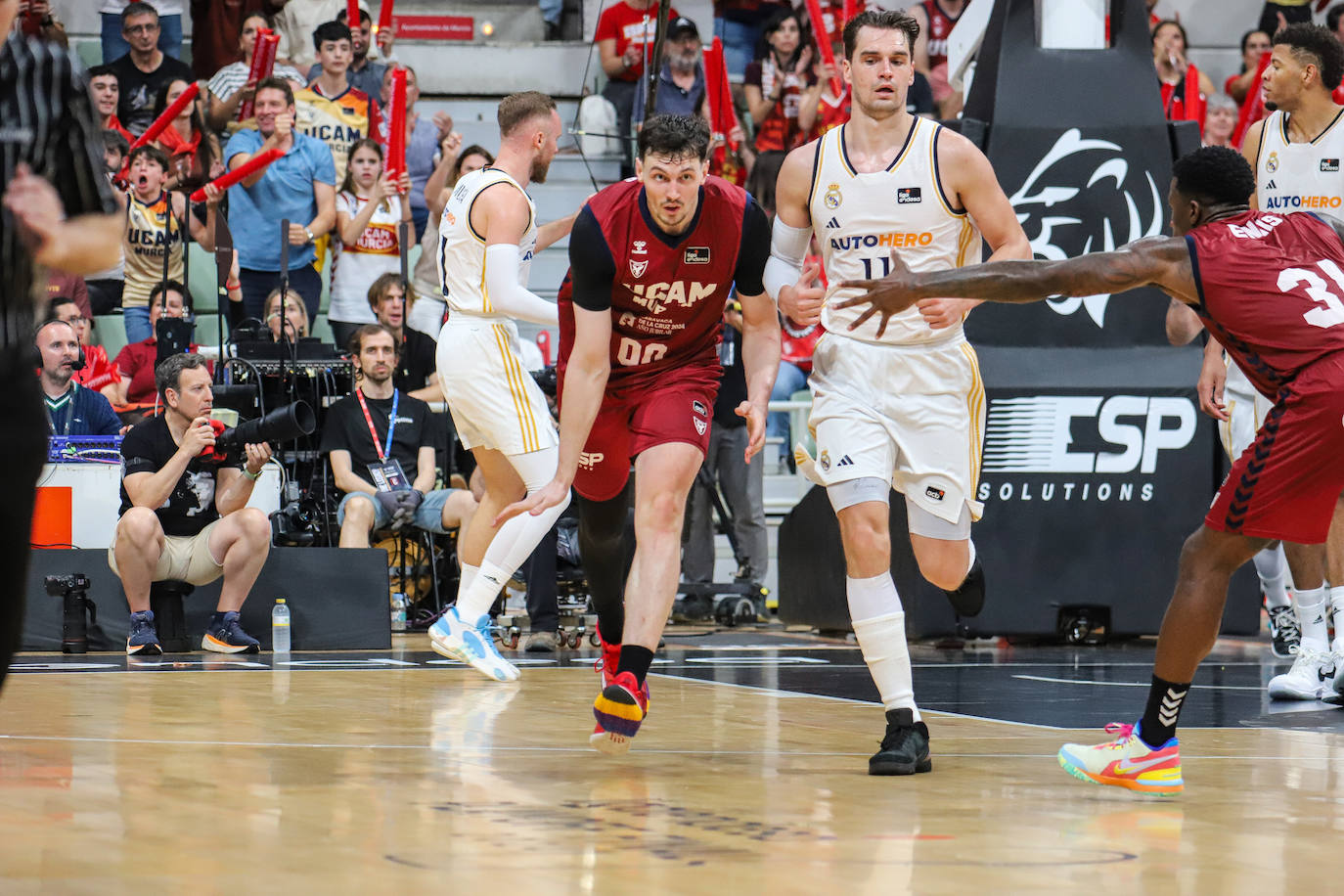 Las imágenes del UCAM-Real Madrid (73-84)