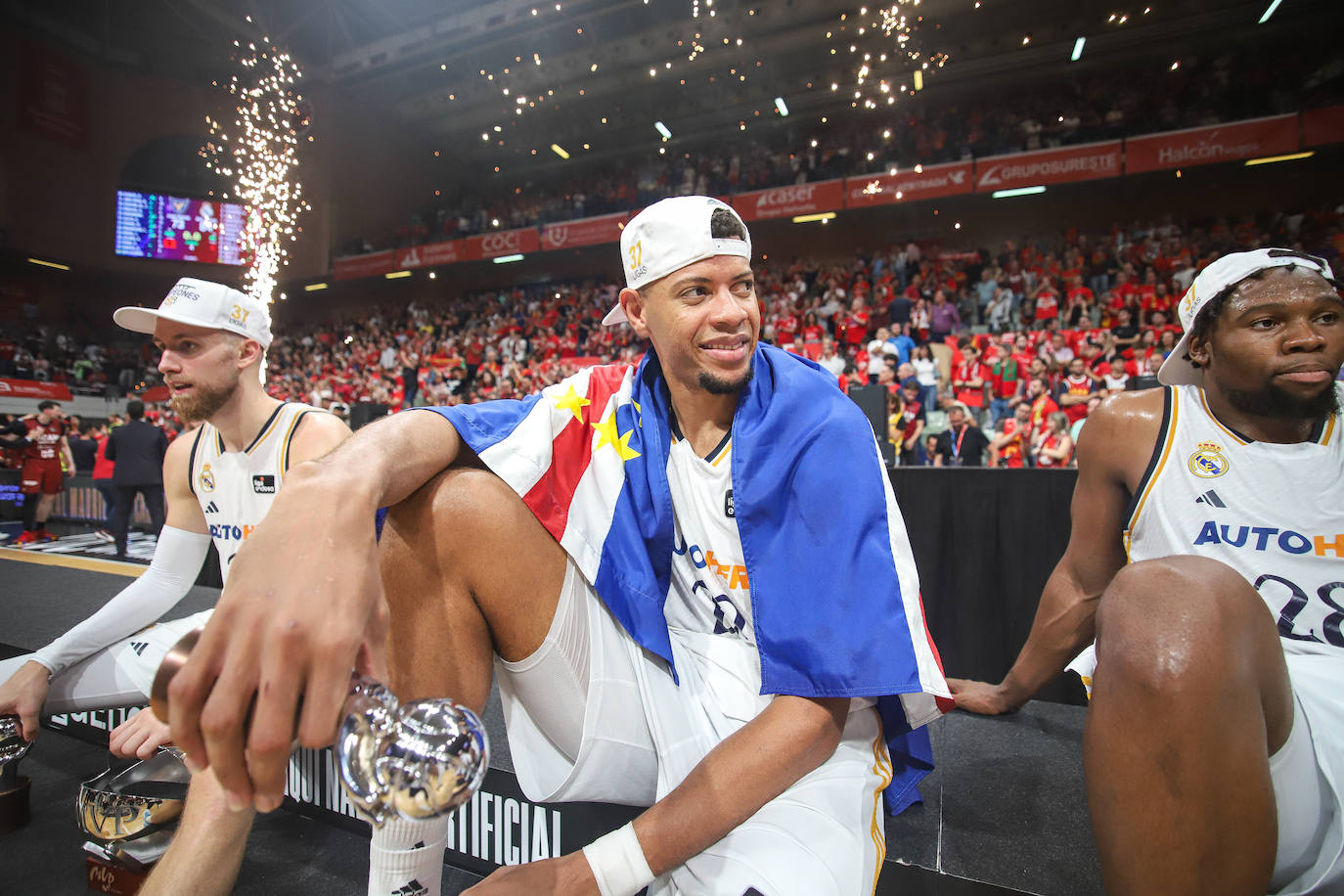 Las imágenes de la celebración del UCAM y el Real Madrid