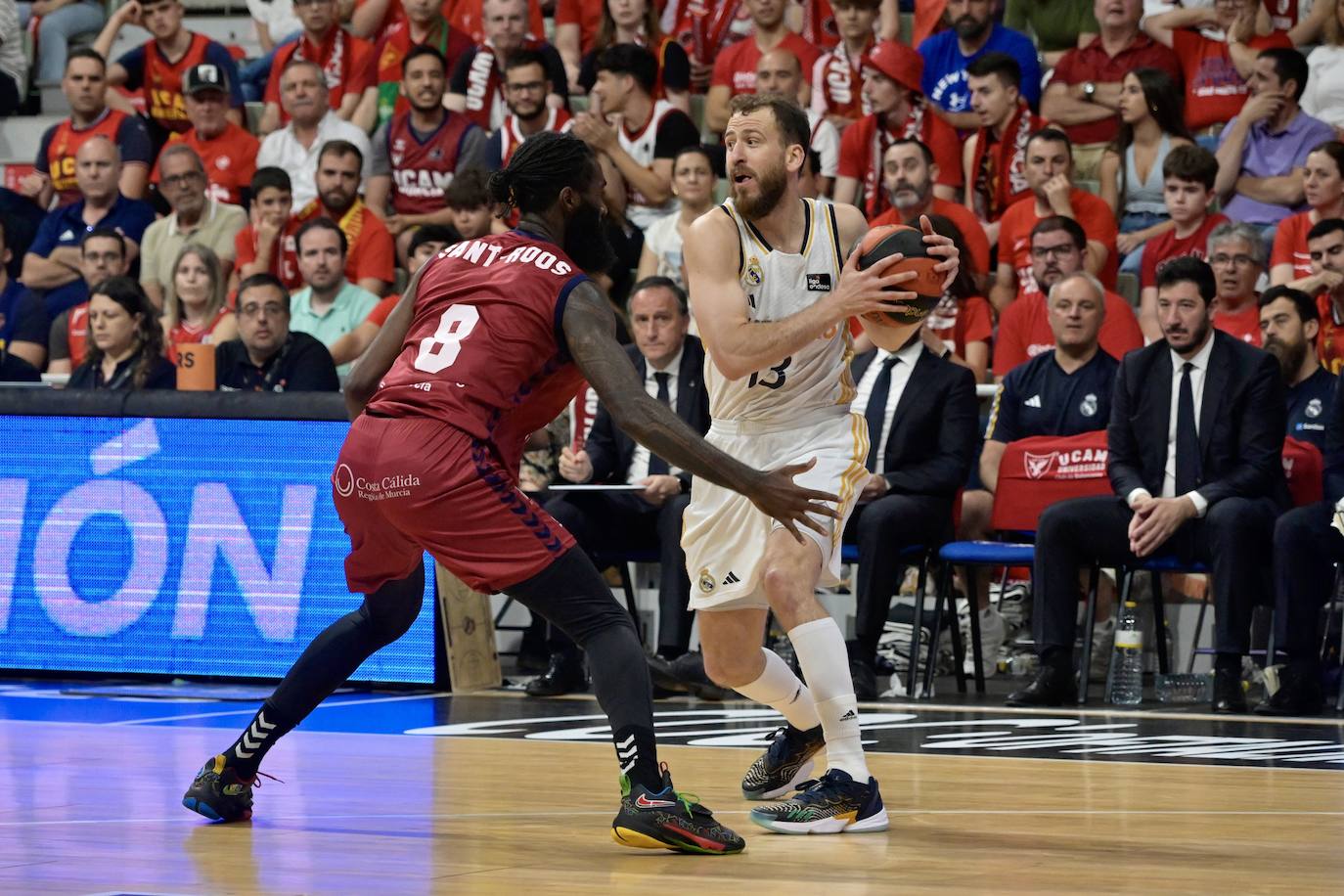 Las imágenes del UCAM-Real Madrid (73-84)