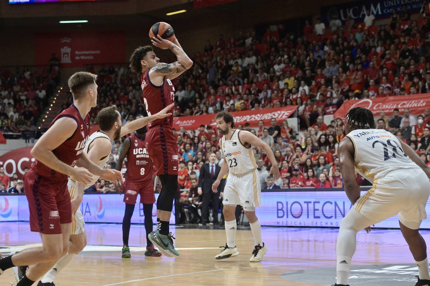 Las imágenes del UCAM-Real Madrid (73-84)
