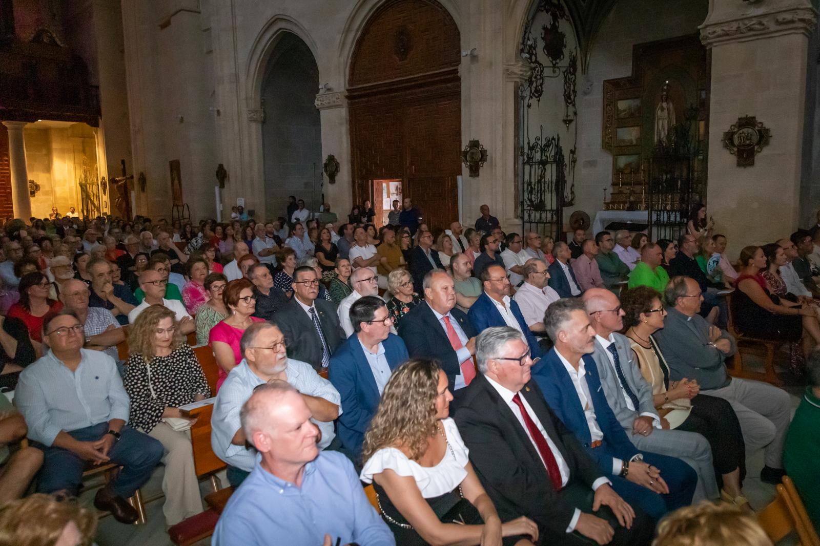 Las imágenes de la gala del 50 aniversario de los Moros y Cristianos de Orihuela