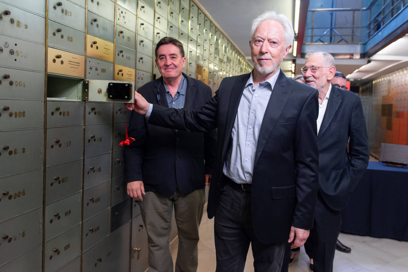 John Maxwell Coetzee deposita en 2023 su legado en la Caja de las Letras en Madrid.