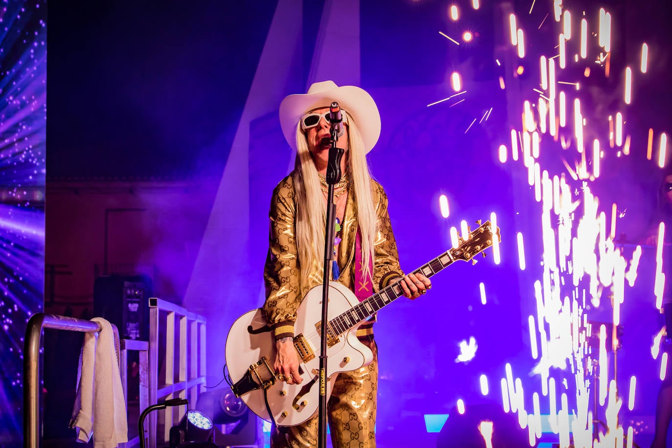 Las imágenes de la Torrevieja Weekend con Eduardo Navarrete, Agatha Ruiz de la Prada y las Nancys Rubias