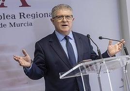 José Vélez, este martes, en la Asamblea Regional.