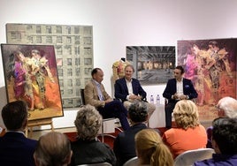 Pepín Liria, José Enrique Moreno y Enrique Ponce, ayer, en el Palacio del Almudí.