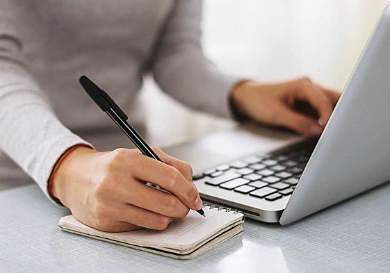 Últimos días para presentar la Declaración de la Renta 2023.