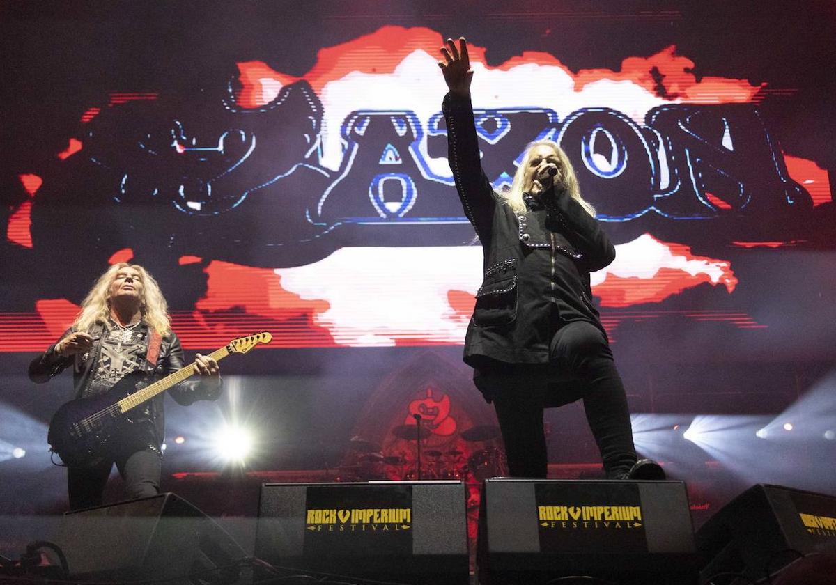 Saxon, durante su concierto de este viernes en el Rock Imperium de Cartagena.