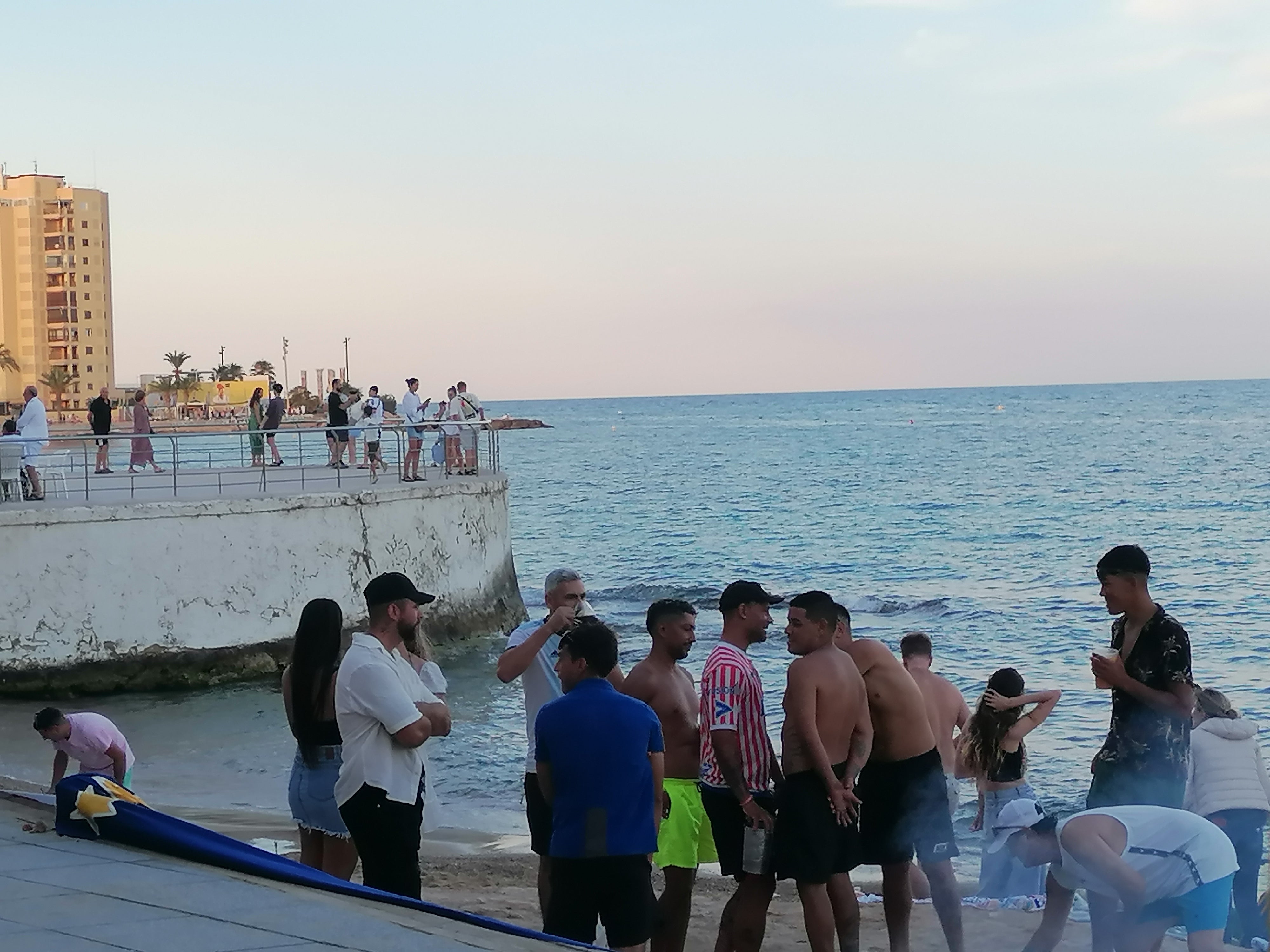 Las imágenes de las hogueras de San Juan en Torrevieja