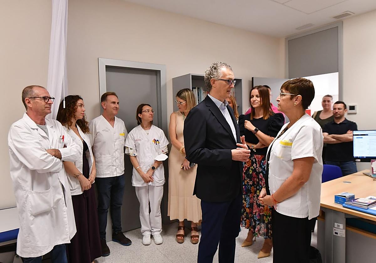 El consejero de Salud, Juan José Pedreño, este martes, en la presentación del plan de atención sanitaria en los centros y dispositivos del SMS en verano.