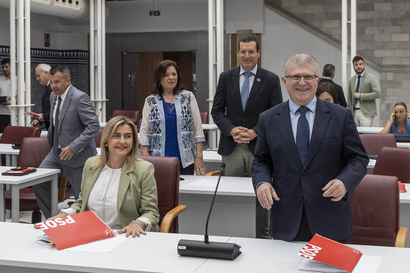 Pleno de la Asamblea pospuesto, en imágenes
