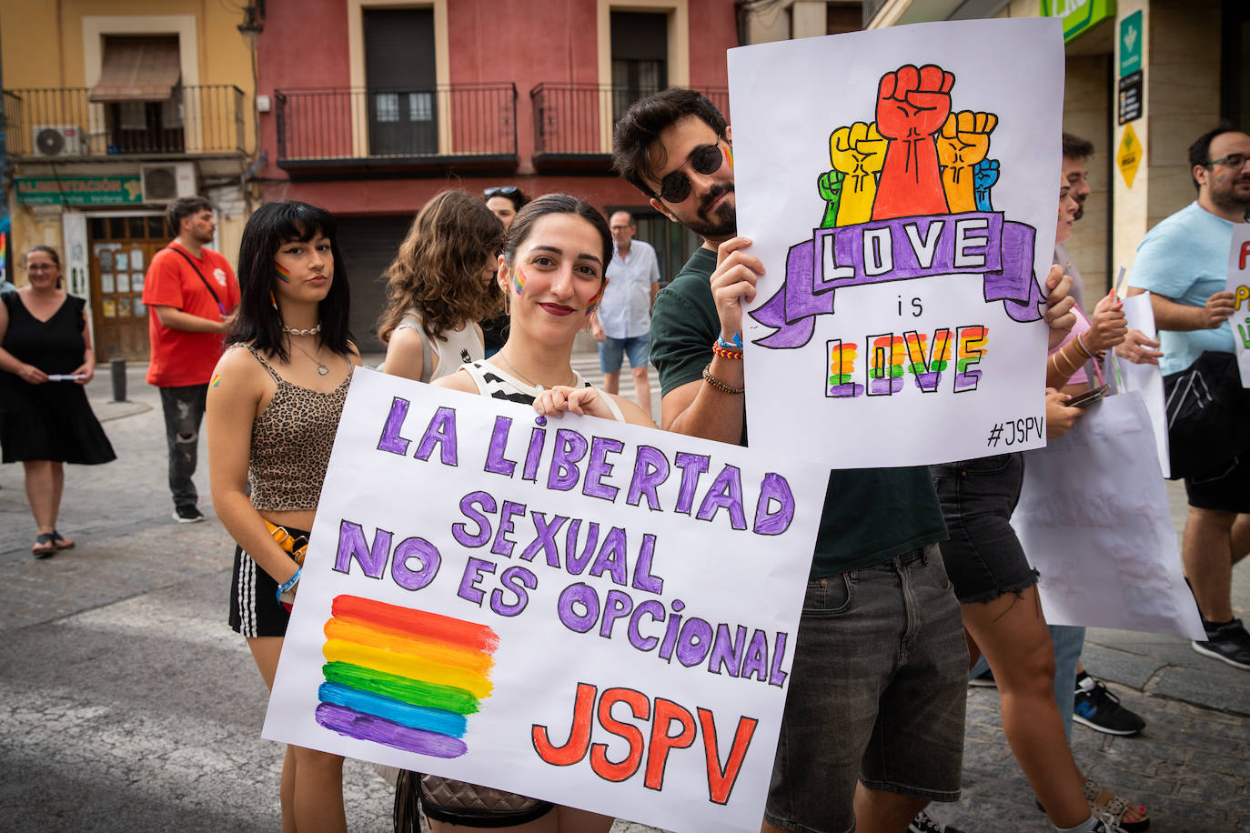 Las imágenes de la marcha del Orgullo LGTBI en Orihuela